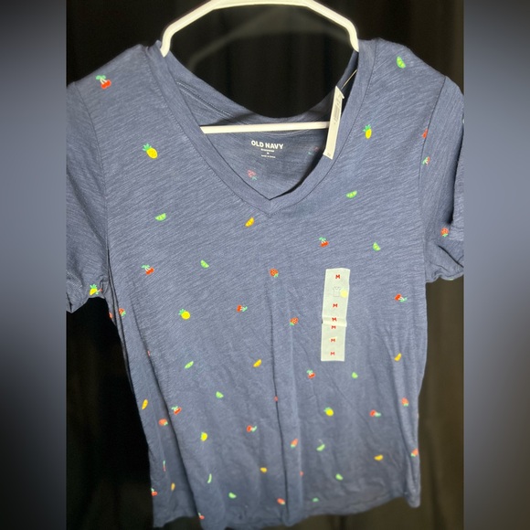 Old Navy T - Picture 2 of 2